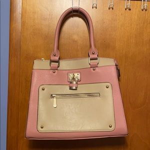 Chic pink bag